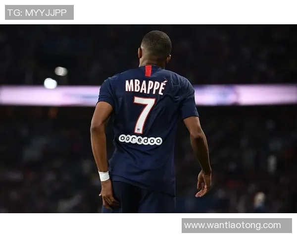 真伤了吗？法媒：法国队内有人称，姆巴佩伤情更像“交际性伤病”